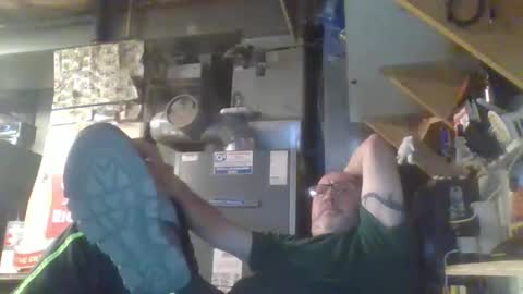 naked man online show from November 11, 2025, 2:06 pm