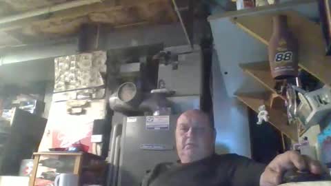 Snapshot of handiemanhere chatting on June 7, 2026, 3:43 am naked man online show from June 7, 2026, 3:43 am