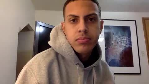 Snapshot of handsome01_ chatting on December 5, 2025, 1:47 am handsome01_ online show from December 5, 2025, 1:47 am