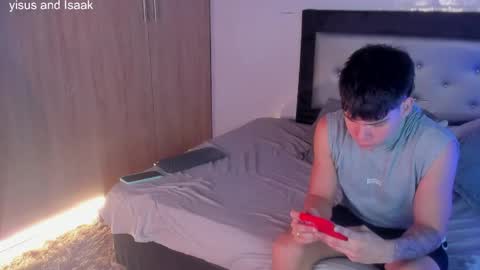 handsome_boys69 online show from April 27, 2026, 6:11 am