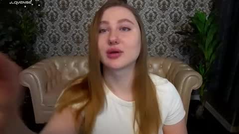 Dayana online show from September 17, 2025, 6:04 am