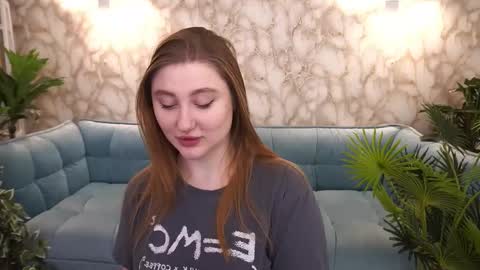 Dayana online show from November 13, 2025, 6:56 am