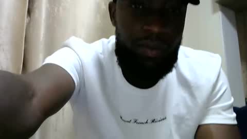 Snapshot of handsome_king30 chatting on December 31, 2024, 10:34 pm handsome king online show from December 31, 2024, 10:34 pm