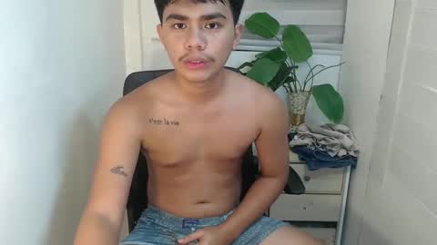 handsome_vanana online show from February 23, 2025, 3:02 am