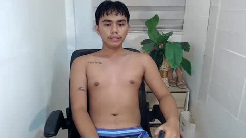 handsome_vanana online show from March 1, 2025, 12:12 pm