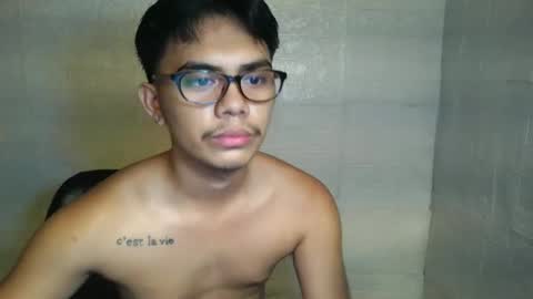 Snapshot of handsome_vanana chatting on February 8, 2026, 5:27 pm handsome_vanana online show from February 8, 2026, 5:27 pm