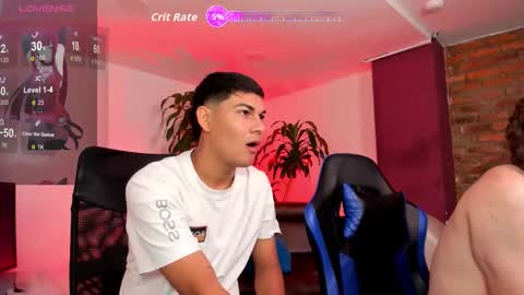 leonardfarrucknick and otis online show from December 2, 2025, 1:33 am