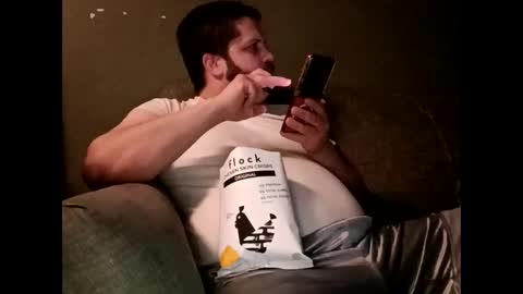 Snapshot of handsomedaddy198924 chatting on February 19, 2026, 7:59 am Handsomedaddy198923 online show from February 19, 2026, 7:59 am