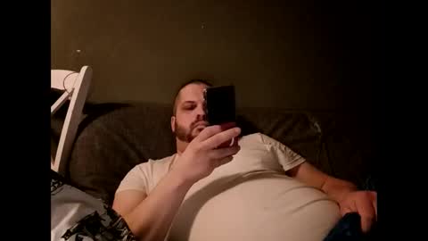 Snapshot of handsomedaddy198924 chatting on March 1, 2026, 5:31 am Handsomedaddy198923 online show from March 1, 2026, 5:31 am