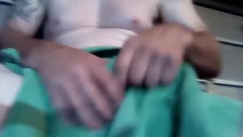 handsumload_11 online show from September 19, 2025, 1:07 am