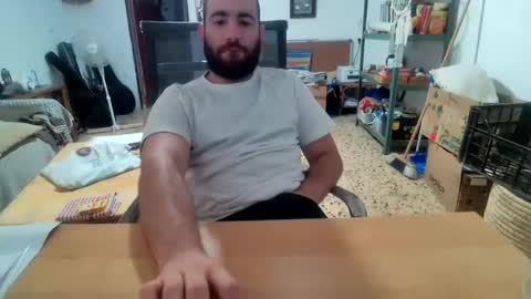 Snapshot of handyboy991 chatting on August 4, 2026, 6:54 pm handyboy991 online show from August 4, 2026, 6:54 pm