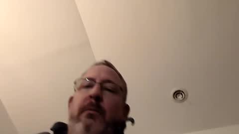 Snapshot of handydick7373 chatting on December 22, 2024, 7:33 am Handydick7373 online show from December 22, 2024, 7:33 am