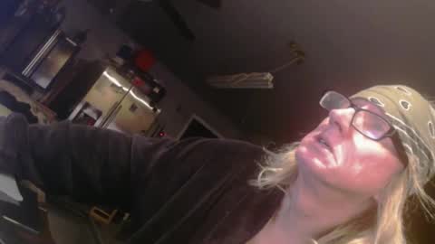 Snapshot of handyman5303 chatting on December 16, 2024, 8:20 am Handystudman online show from December 16, 2024, 8:20 am