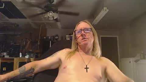 handystud33 online show from February 5, 2026, 9:14 am