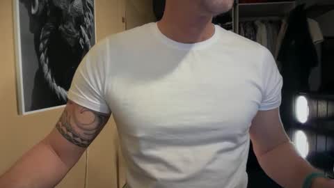 hanky online show from January 10, 2025, 5:02 pm