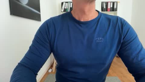 hanky online show from September 26, 2025, 10:08 am