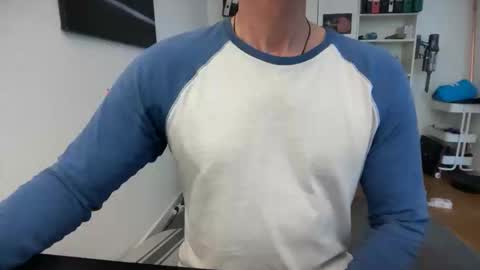 hanky online show from March 30, 2026, 9:43 am