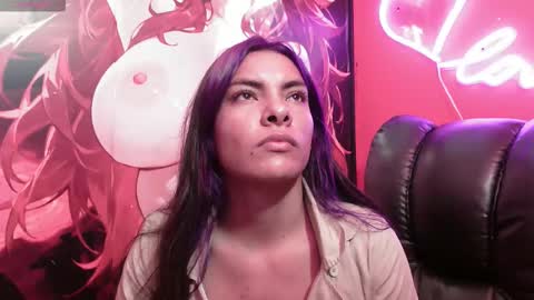 Snapshot of hanna13_ chatting on November 12, 2025, 5:13 pm Hanna online show from November 12, 2025, 5:13 pm