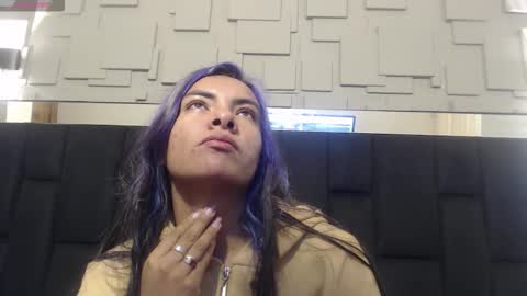 Snapshot of hanna13_ chatting on December 4, 2025, 11:30 am Hanna online show from December 4, 2025, 11:30 am