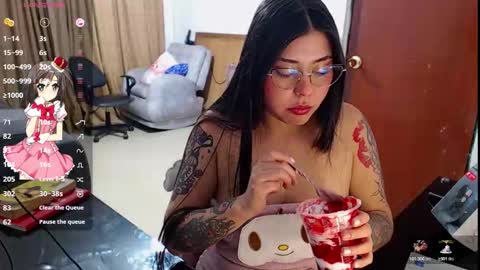 Hanna online show from November 18, 2025, 11:37 pm