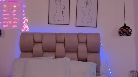 Snapshot of hanna__evans_ chatting on January 7, 2026, 12:07 pm hanna__evans_ online show from January 7, 2026, 12:07 pm