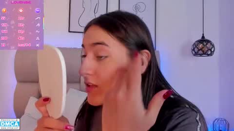 Snapshot of hanna__evans_ chatting on January 15, 2026, 12:21 pm hanna__evans_ online show from January 15, 2026, 12:21 pm