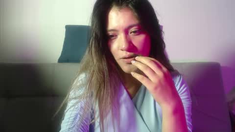 Hanna  online show from April 15, 2026, 1:01 am