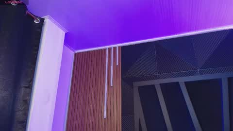 HANNA BECKER online show from February 19, 2026, 11:28 am