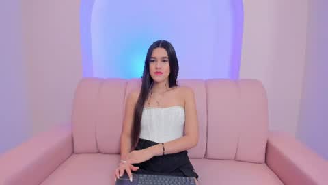Snapshot of hanna_foxi chatting on July 2, 2026, 12:11 pm Hanna Foxi online show from July 2, 2026, 12:11 pm