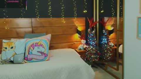 Snapshot of hanna_kimura chatting on November 30, 2025, 7:18 pm Hanna online show from November 30, 2025, 7:18 pm