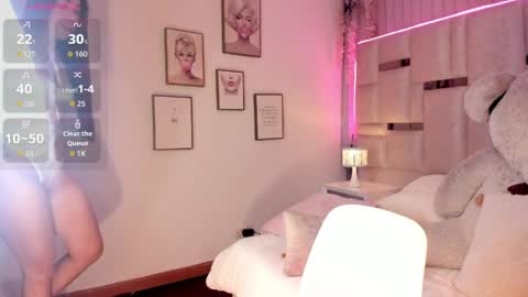 Hanna Klover online show from April 26, 2026, 3:26 am