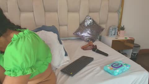 Hanna lens online show from April 16, 2026, 9:39 pm