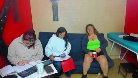 Hanna online show from October 17, 2025, 3:42 am