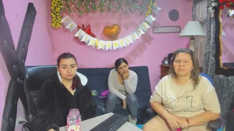 Snapshot of hanna_mature01 chatting on March 10, 2026, 12:10 pm Hanna online show from March 10, 2026, 12:10 pm