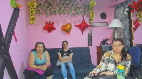Snapshot of hanna_mature01 chatting on March 18, 2026, 11:57 am Hanna online show from March 18, 2026, 11:57 am