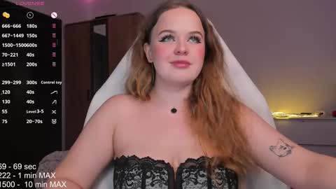 Snapshot of hanna_montanas chatting on November 1, 2025, 1:24 pm hanna montanas online show from November 1, 2025, 1:24 pm