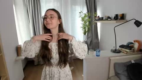 Snapshot of hanna_mora chatting on March 23, 2026, 8:40 am Nicole online show from March 23, 2026, 8:40 am