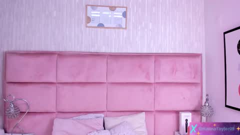  Hanna  online show from February 4, 2026, 4:29 am