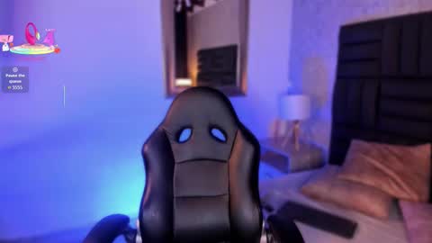 Hanna  online show from September 21, 2025, 11:56 am