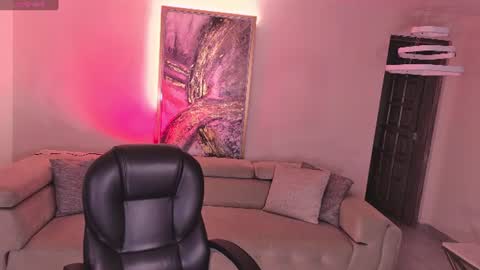 Snapshot of hannaconnor_ chatting on June 15, 2026, 12:35 am Hanna Connor online show from June 15, 2026, 12:35 am