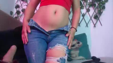 SARA  online show from December 3, 2024, 7:33 pm