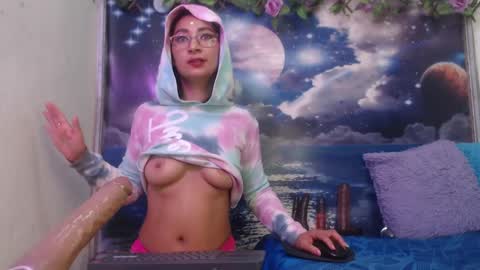 SARA  online show from February 18, 2025, 11:52 pm