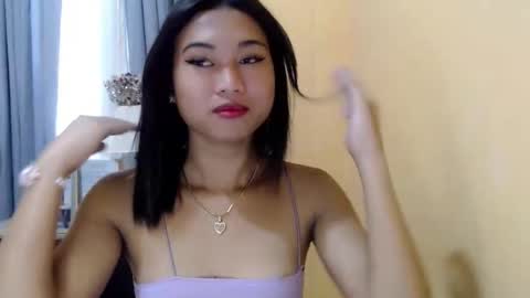 Snapshot of hannah_davis69 chatting on November 4, 2025, 1:48 am Alex online show from November 4, 2025, 1:48 am