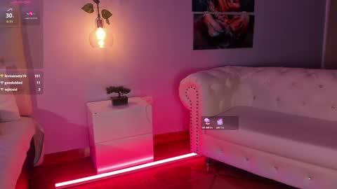 Snapshot of hannah_jonhson_1 chatting on February 22, 2025, 10:07 am Hannah online show from February 22, 2025, 10:07 am