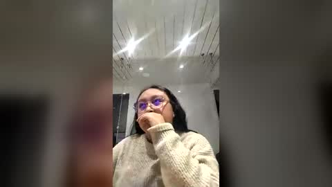 Snapshot of hannah_percy chatting on July 4, 2026, 2:01 pm Hannah online show from July 4, 2026, 2:01 pm
