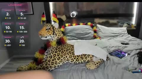 Hannah online show from June 26, 2026, 5:28 pm