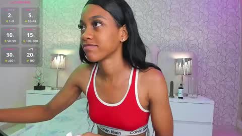 Snapshot of hannah_willian chatting on May 12, 2026, 11:51 am online show from May 12, 2026, 11:51 am