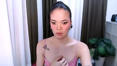 Snapshot of hannahforyou chatting on May 19, 2026, 1:56 am HANNAH online show from May 19, 2026, 1:56 am