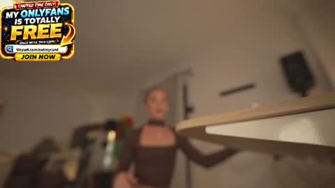 Hannah James online show from July 5, 2026, 8:05 pm