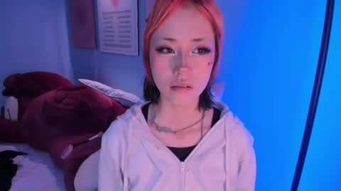 Hannah online show from May 22, 2026, 12:33 pm